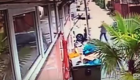 Автоинспектора на Кубани ранил ножом водитель, пришлось стрелять: видео